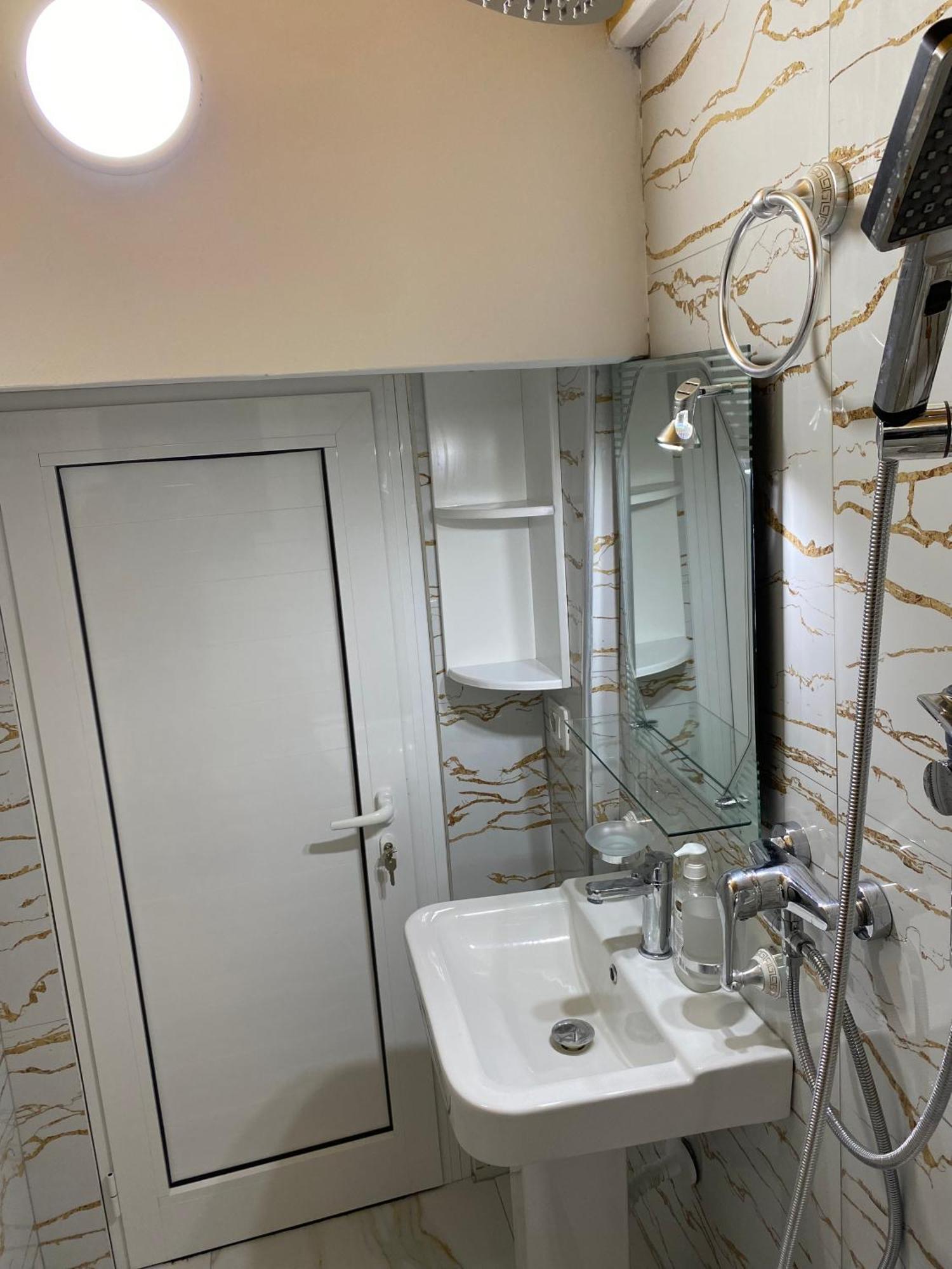 Guest House Rean 培拉特 外观 照片